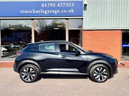 Nissan Juke 1.0 Juke Acenta Premium DiG-T 5dr 10