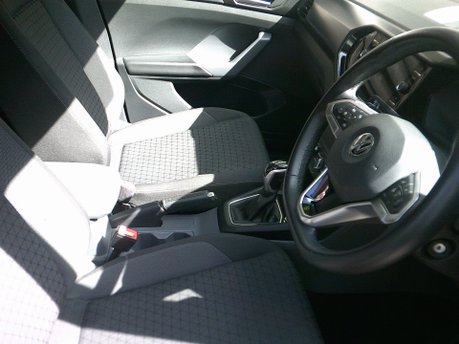 Volkswagen T-Cross SE TSI DSG ONLY 41,000 MILES FROM NEW 6