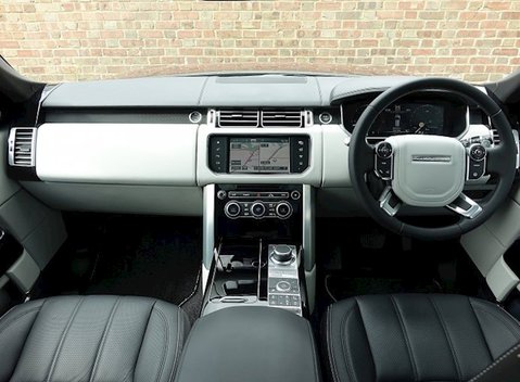 Land Rover Range Rover 3.0 TDV6 Autobiography 32