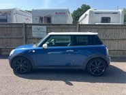 Mini Hatch COOPER D 1.6 3dr 15