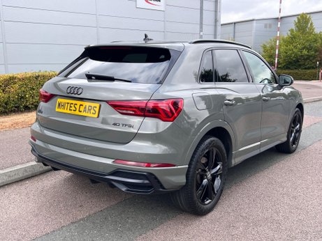 Audi Q3 2.0 TFSI 40 S line S Tronic quattro Euro 6 (s/s) 5dr 54