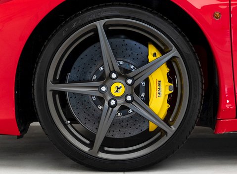 Ferrari 458 Spider 10