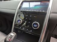Land Rover Discovery Sport 2.0 Discovery Sport SE D Auto 4WD 5dr 63