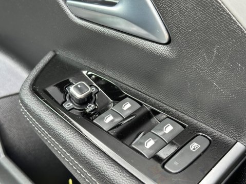 Vauxhall Astra 1.2 Turbo GS Euro 6 (s/s) 5dr 33