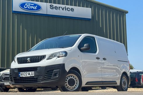 Peugeot Expert MWB L2H1 Low Roof Professional Premium 2700 Air Con EURO 6