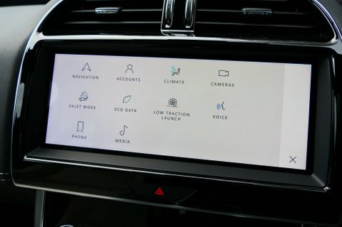 Jaguar XE 2.0 XE R-Dynamic SE D MHEV Auto 4dr 39