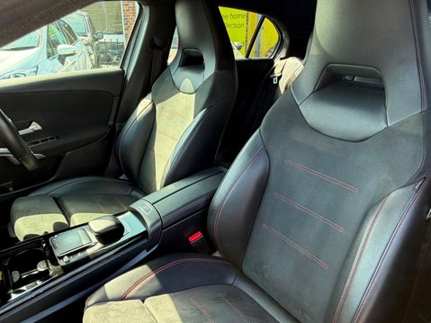 Mercedes-Benz A Class 1.3 A200 AMG Line (Executive) 7G-DCT Euro 6 (s/s) 5dr 27