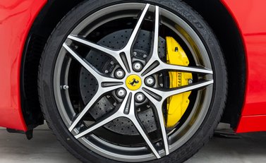 Ferrari California T 27