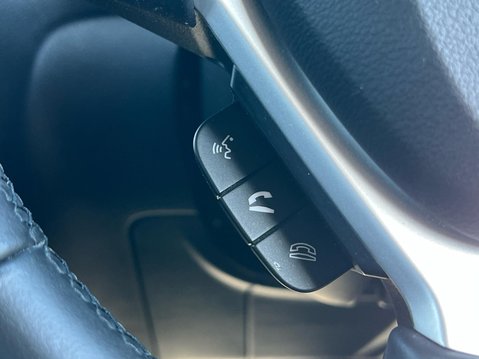 Suzuki Vitara SZ-T BOOSTERJET MHEV 37