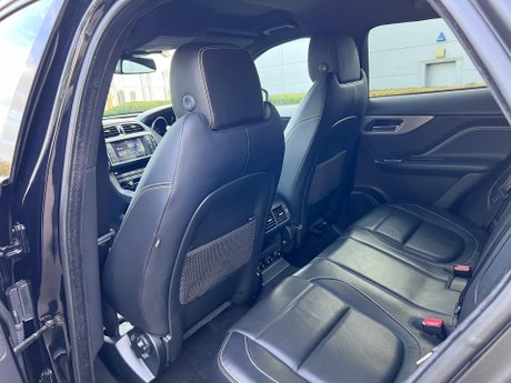 Jaguar F-Pace 2.0 D180 R-Sport Auto AWD Euro 6 (s/s) 5dr 73