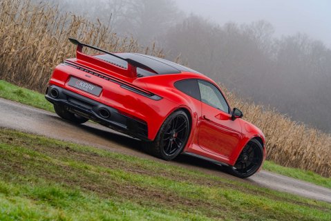 Porsche 911 Carrera GTS Manual 20