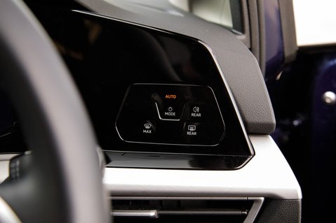 Volkswagen Golf LIFE TSI 15