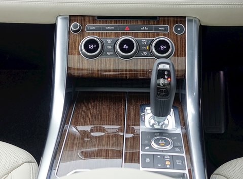 Land Rover Range Rover Sport 4.4 SDV8 Autobiography 4
