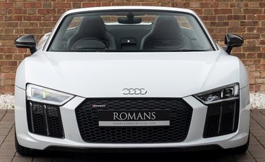 Audi R8 V10 Plus Spyder 4