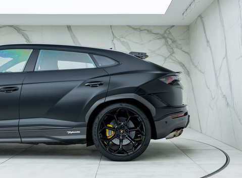Lamborghini Urus Performante 48