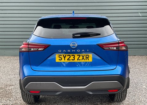 Nissan Qashqai DIG-T N-CONNECTA MHEV 9
