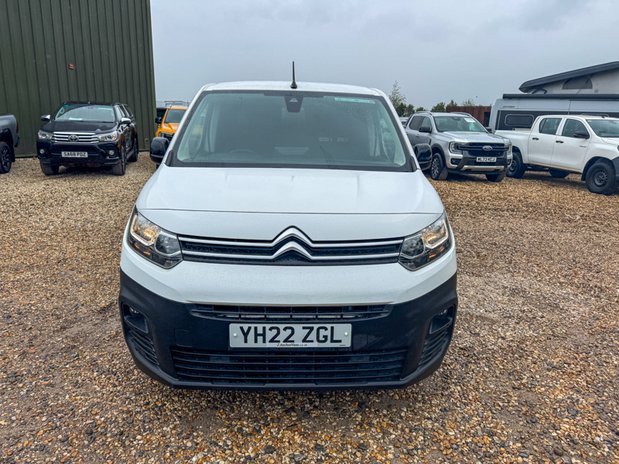 Citroen Berlingo LWB L2H1 [SOLD CM] Low Roof Driver 950 Air Con Alloys Nav Sensors EURO 6 NO 3