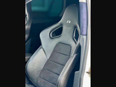 Volkswagen Golf 2.0 TSI R DSG 4Motion Euro 5 5dr 9