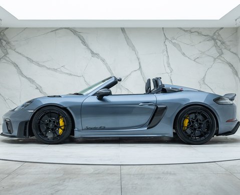 Porsche 718 SPYDER RS PDK