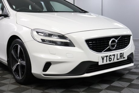 Volvo V40 D2 R-DESIGN NAV PLUS 24