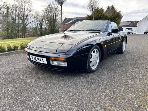 Porsche 944 S2 16V 13