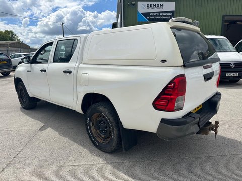 Toyota Hilux ACTIVE 4WD D-4D DCB 9