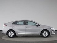 Hyundai IONIQ PREMIUM MHEV 4