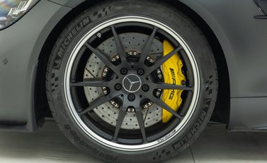 Mercedes-Benz AMG GT R Roadster 35