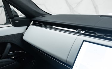 Land Rover Range Rover Sport P400 AUTOBIOGRAPHY 27