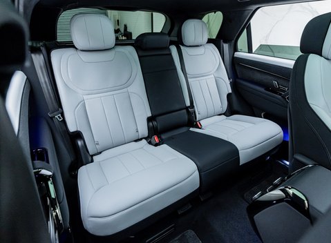 Land Rover Range Rover Sport P530 First Edition 18