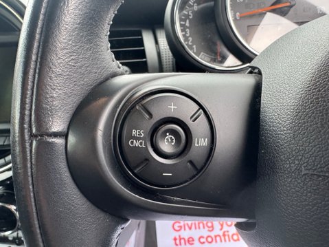 Mini Hatch COOPER 24