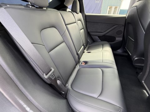 Tesla Model Y (Dual Motor) Long Range SUV 5dr Electric Auto 4WDE (384 bhp) 26