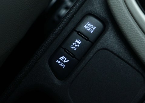 Toyota Yaris 1.5 VVT-h Excel Hatchback 5dr Petrol Hybrid E-CVT Euro 6 (s/s) (116 ps) 32