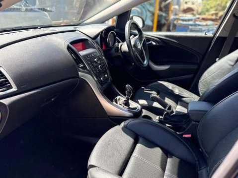 Vauxhall Astra 1.6 16v Elite Euro 5 5dr 9