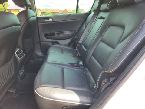 Kia Sportage 1.7 Sportage 3 ISG CRDi 5dr 29