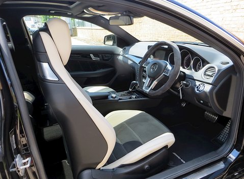 Mercedes-Benz C Class AMG Coupe Edition 507 10