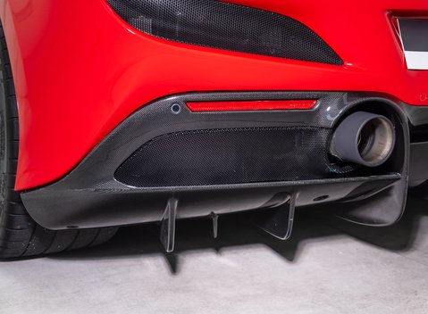 Ferrari F8 Tributo 37