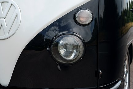 Volkswagen Restomod Porsche 3.2 Ltr 21 Window Samba 8