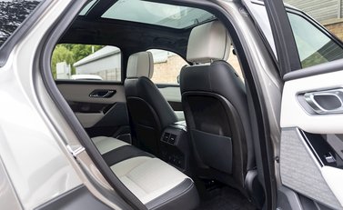 Land Rover Range Rover Velar D300 HSE First Edition 13