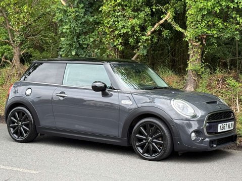 Mini Hatch 2.0 Cooper SD 3dr 24