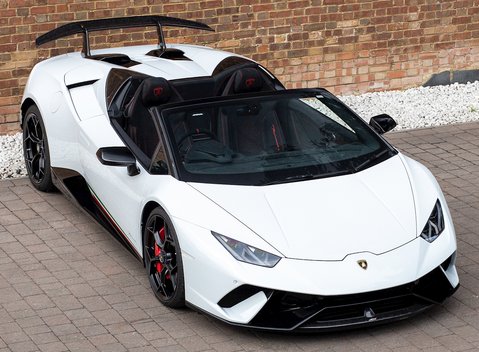 Lamborghini Huracan Spyder LP640-4 Performante 6