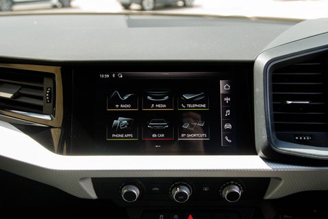 Audi A1 SPORTBACK TFSI S LINE 22
