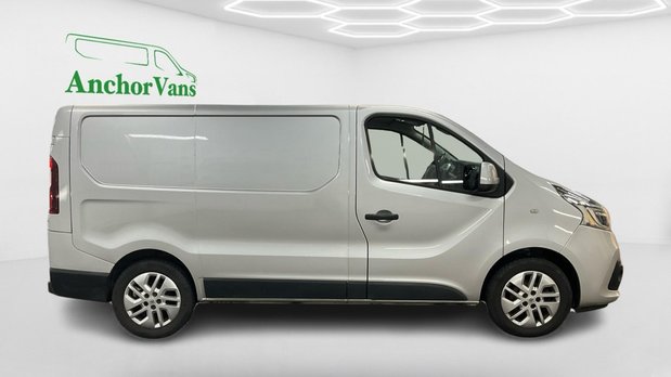 Renault Trafic AUTO SWB L1H1 Low Roof Sport SL29 Air Con Alloys EURO 6 3
