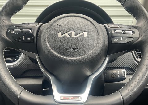 Kia Stonic 1.0 T-GDI GT-LINE ISG MHEV 18