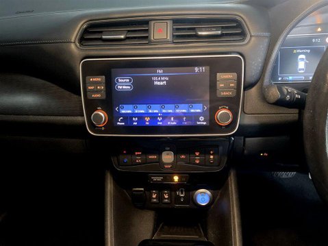Nissan LEAF 40kWh N-Connecta Hatchback 5dr Electric Auto (150 ps) Bluetooth - DAB Radi 17
