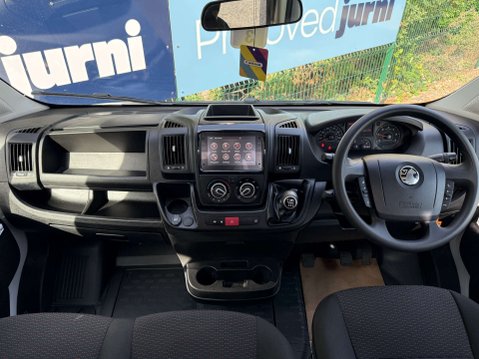 Vauxhall Movano 2.2 CDTi 3500 BiTurbo 15-seat Minibus 5dr Diesel Manual FWD L2 H2 Euro 6 (s 5