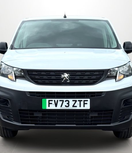 Peugeot Partner 800 100kW 50kWh Professional Premium + Van Auto