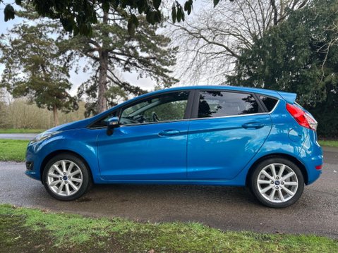 Ford Fiesta TITANIUM 16