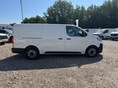 Vauxhall Vivaro AUTO LWB [SOLD SM] L2H1 Low Roof 3100 Dynamic Air Con SELECT 5