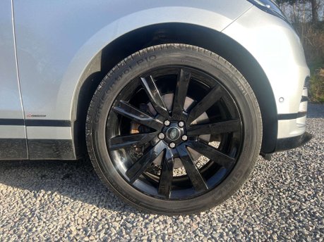 Land Rover Range Rover Velar 3.0 Range Rover Velar R-Dynamic HSE D300 Auto 4WD 5dr 9